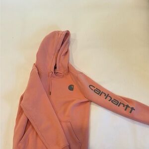 Women’s peach Carhartt hoodie, excellent condition!